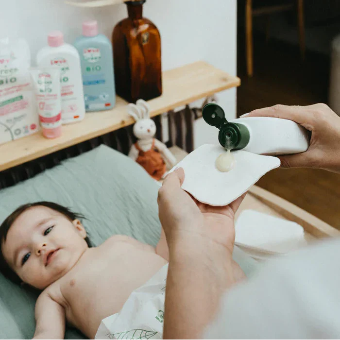 Le liniment bio : le geste essentiel du change